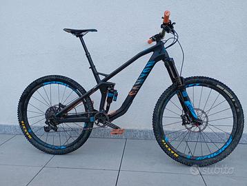 Canyon Strive CF 8.0 Race