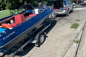 Barca motoscafo glastron