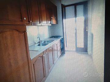 Cucina completa in legno massello