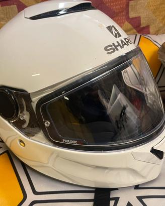Casco shark spartan
