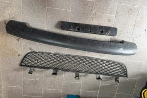 Particolari anteriore mitsubishi L200 anno 2007