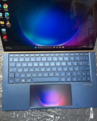 ASUS Zenbook UX334FLC 13,3 " Intel Core I7 - 8GB G