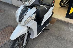 Kymco People 125 - 2017 - PERMUTE