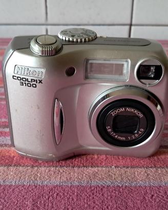 Fotocamera Nikon Coolpix 3100