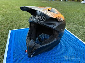 Casco airoh