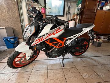 KTM Duke 390 ABS