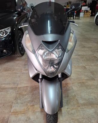 Maxi scooter 