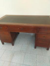 Scrivania vintage anni 60 per studio avvocato 