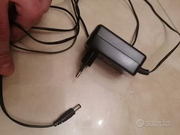 Adattatore AC/DC Uniross nuovo