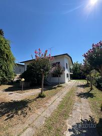 Privato vende villa in centro a orsago (tv)