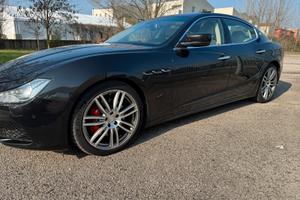 Maserati ghibli benzina q4