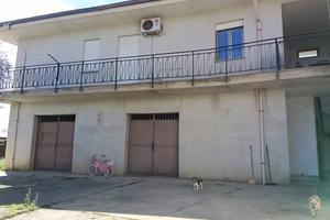 Appartamenti piano terra e primo