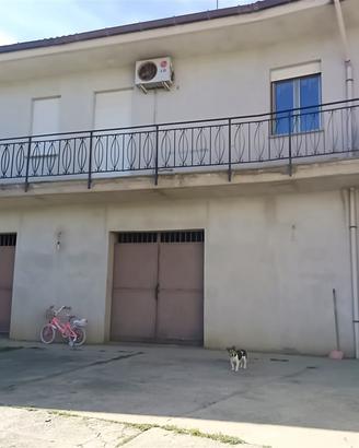 Appartamenti piano terra e primo