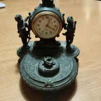 Orologio da scrivania in bronzo