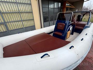 Led 27 con Suzuki 300 Hp e carrello