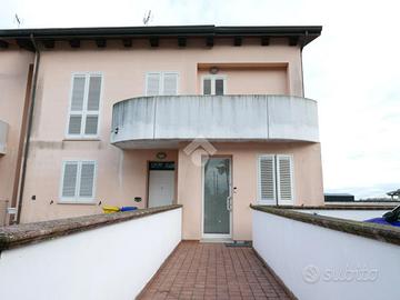 2 LOCALI A FORLÌ