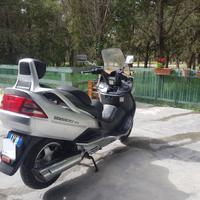 Suzuki Burgman AN 400
