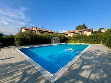 VILLA A SCHIERA D'ANGOLO A BARDOLINO