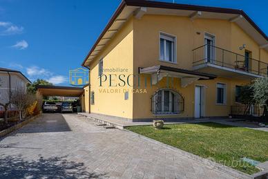 Villa bifamiliare - Peschiera del Garda