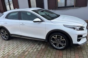 Kia xceed 1.6 Diesel mild hybrid automatico 2021