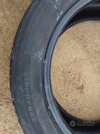 Gomme Hankook 225-50-17 