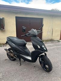 Malaguti F12 50R nero opaco disp. fino a Lunedi