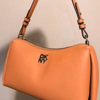 Borsetta DKNY - Bella e capiente