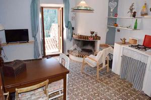 CASA INDIPENDENTE A TAGLIACOZZO