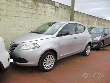 Lancia Ypsilon 0.9 TwinAir 85 CV 5 porte Metano Ec