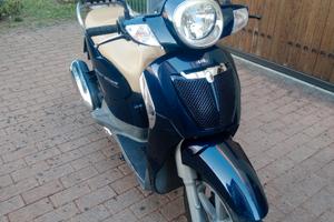 Scarabeo light  Aprilia 200