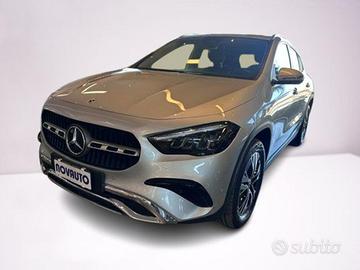MERCEDES-BENZ GLA 200 d Automatic 4Matic Progres