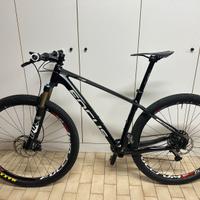 Bici Mtb Focus Raven 29 carbonio taglia M