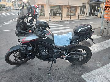 Honda Transalp 750