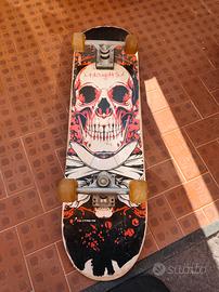 skateboard del marchio Nextreme.