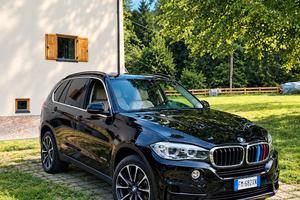 Bmw x5 f15 25d con motore ultima generazione 6b