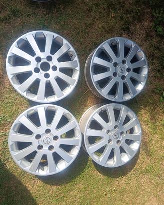 Cerchi in lega Opel 16 pollici
