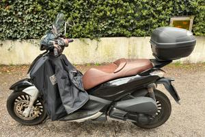 Scooter Beverly 300 ie