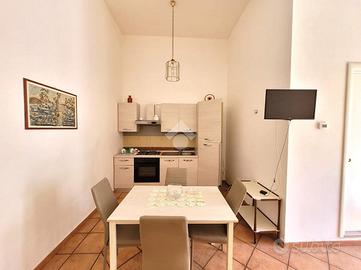 2 LOCALI A AIROLA