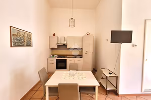 2 LOCALI A AIROLA