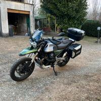 Moto Guzzi v85tt centenario