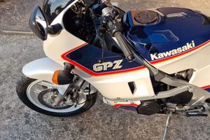 kawasaki gpz 600 r