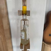 Porta bottiglie a muro in legno