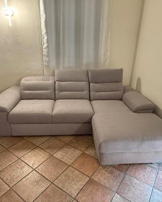 DIVANO CON PENISOLA LETTO ESTRAIBILE ANTIMACCHIA 