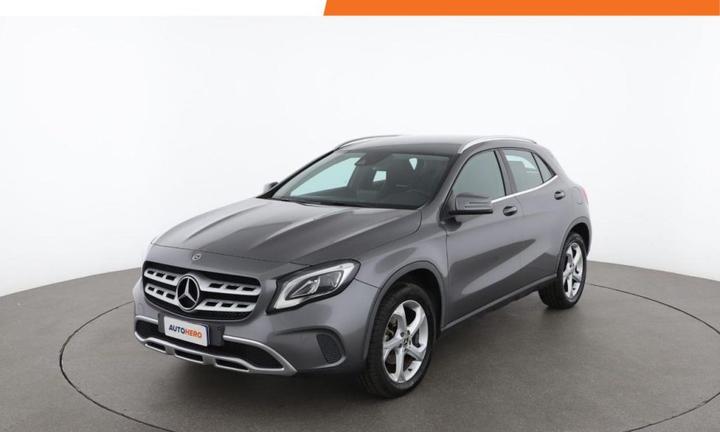 MERCEDES-BENZ GLA 180 RN51960