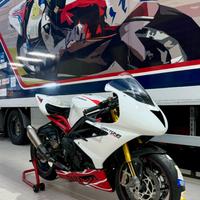 TRIUMPH DAYTONA (uso pista) solo 4.300km