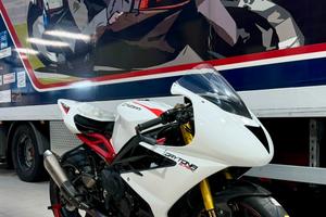 TRIUMPH DAYTONA (uso pista) solo 4.300km