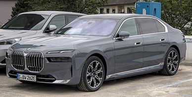 Parabrezza BMW Serie 7 G70 2023-