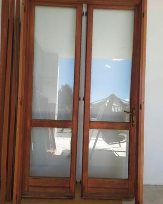 Porta esterna in legno 