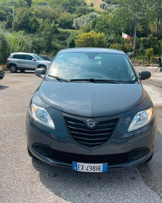 Lancia Ypsilon 0.9 TwinAir 85 CV 5 porte Metano Ec