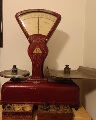 Bilancia vintage A. Vandoni Milano con due piatti